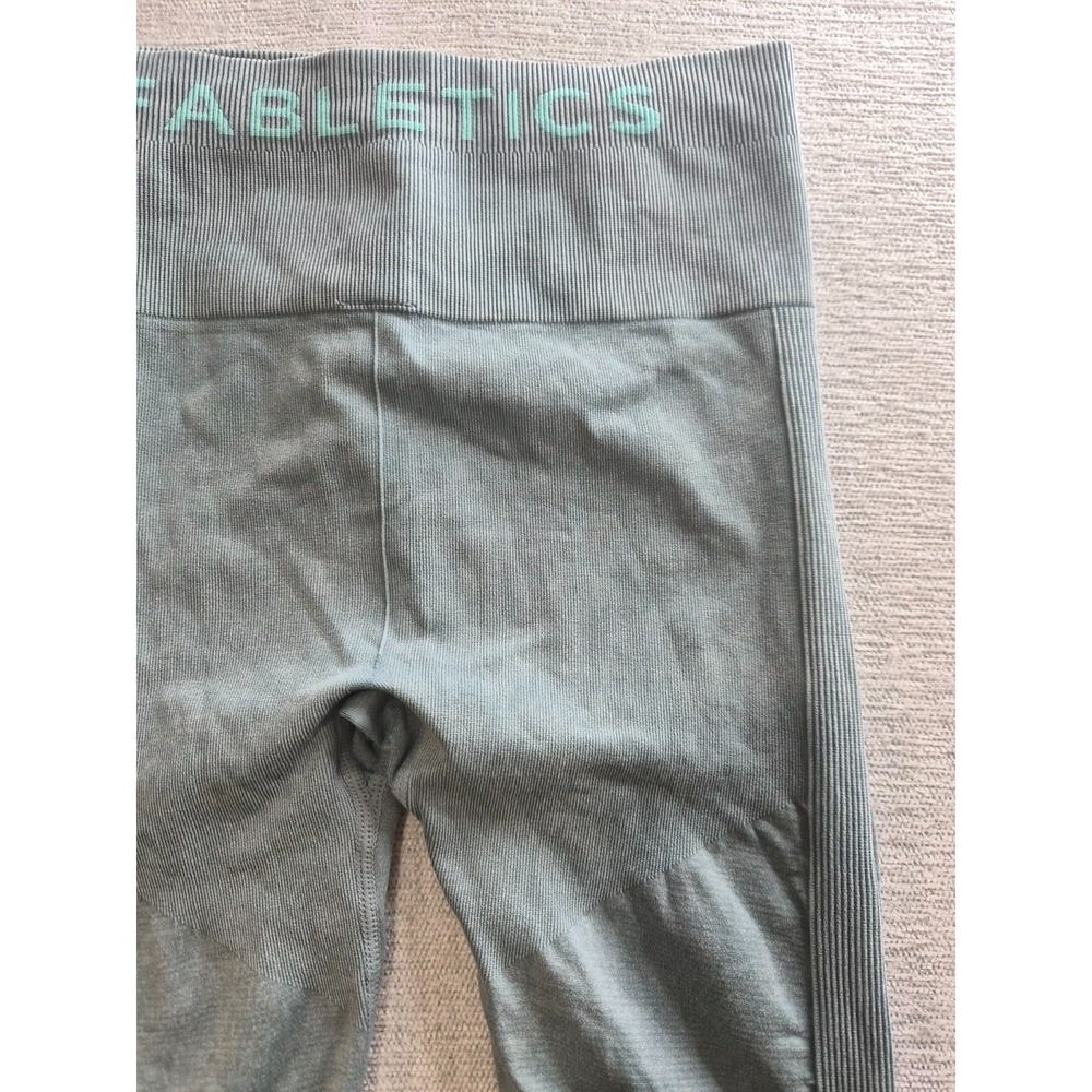 Fabletics High Waisted Seamless Leggings Womens Small Gray Ribbed Texture Detail - Picture 5 of 12